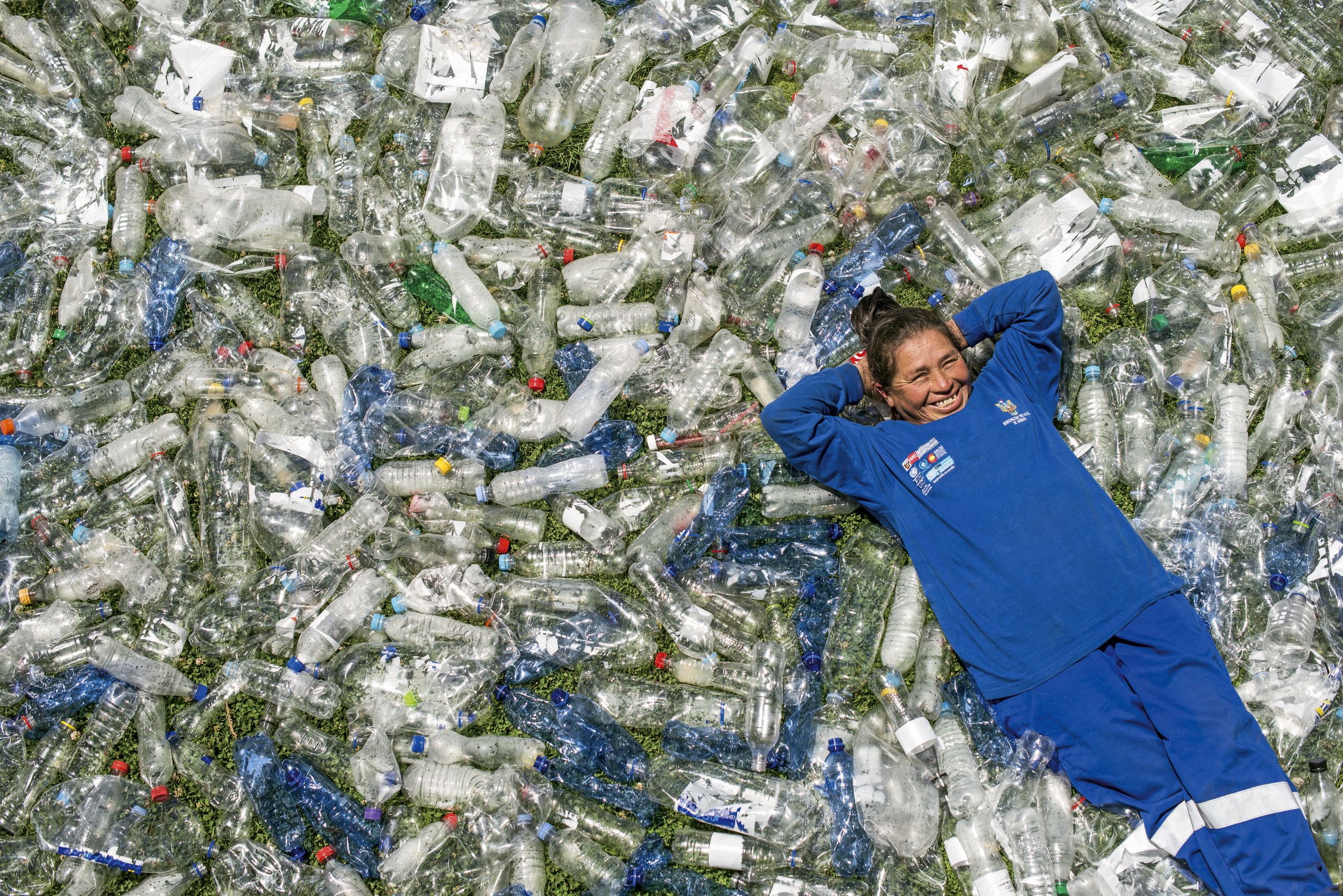 Gregoria Cruz défend une culture du recyclage dans sa ville d'Arequipa. 