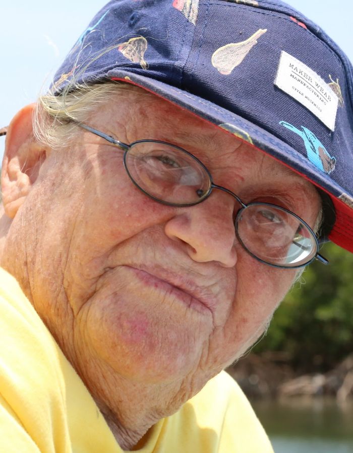 La bióloga marina Ellen McRaye ha pasado 40 años promoviendo el turismo sostenible en Belice.